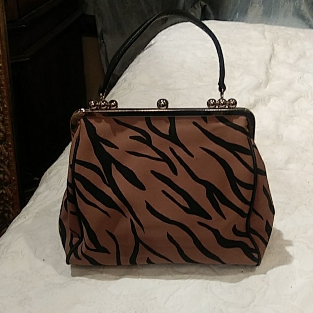 Bag    - Picture 3 of 6